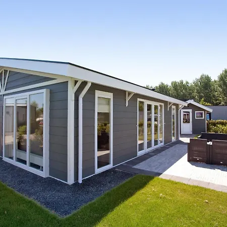 Prázdninový dům Holiday Home Droompark Buitenhuizen.6 *
